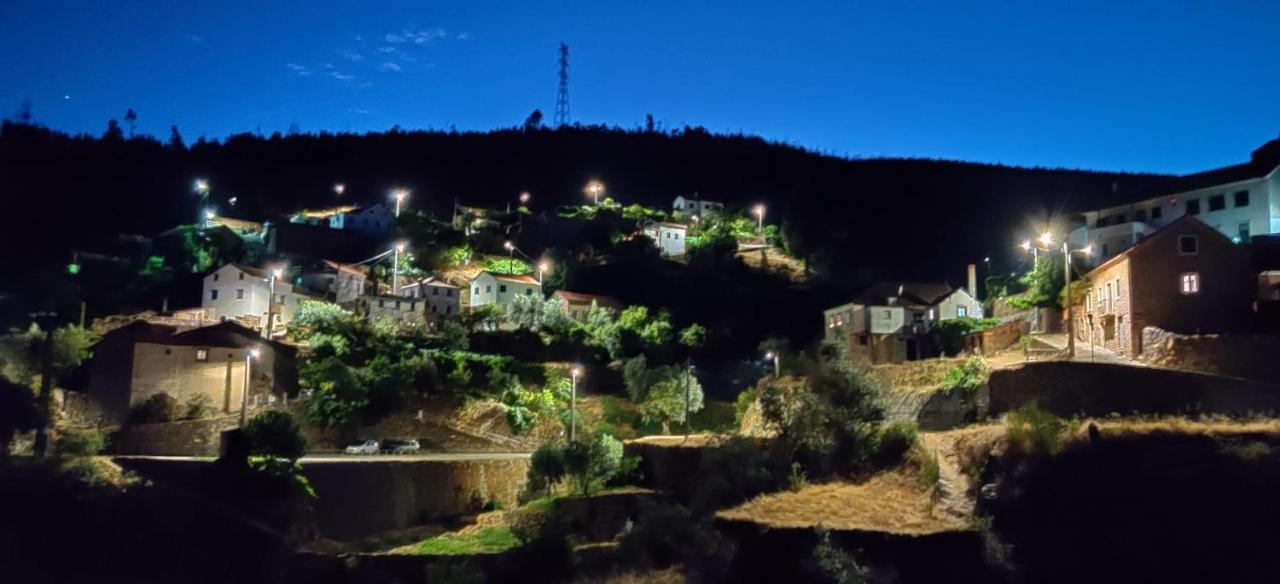 A Casa Da Natalia Guest House Cha de Alvares Екстериор снимка