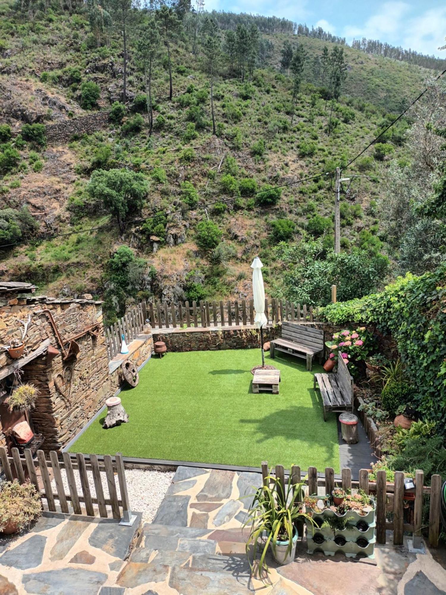 A Casa Da Natalia Guest House Cha de Alvares Екстериор снимка