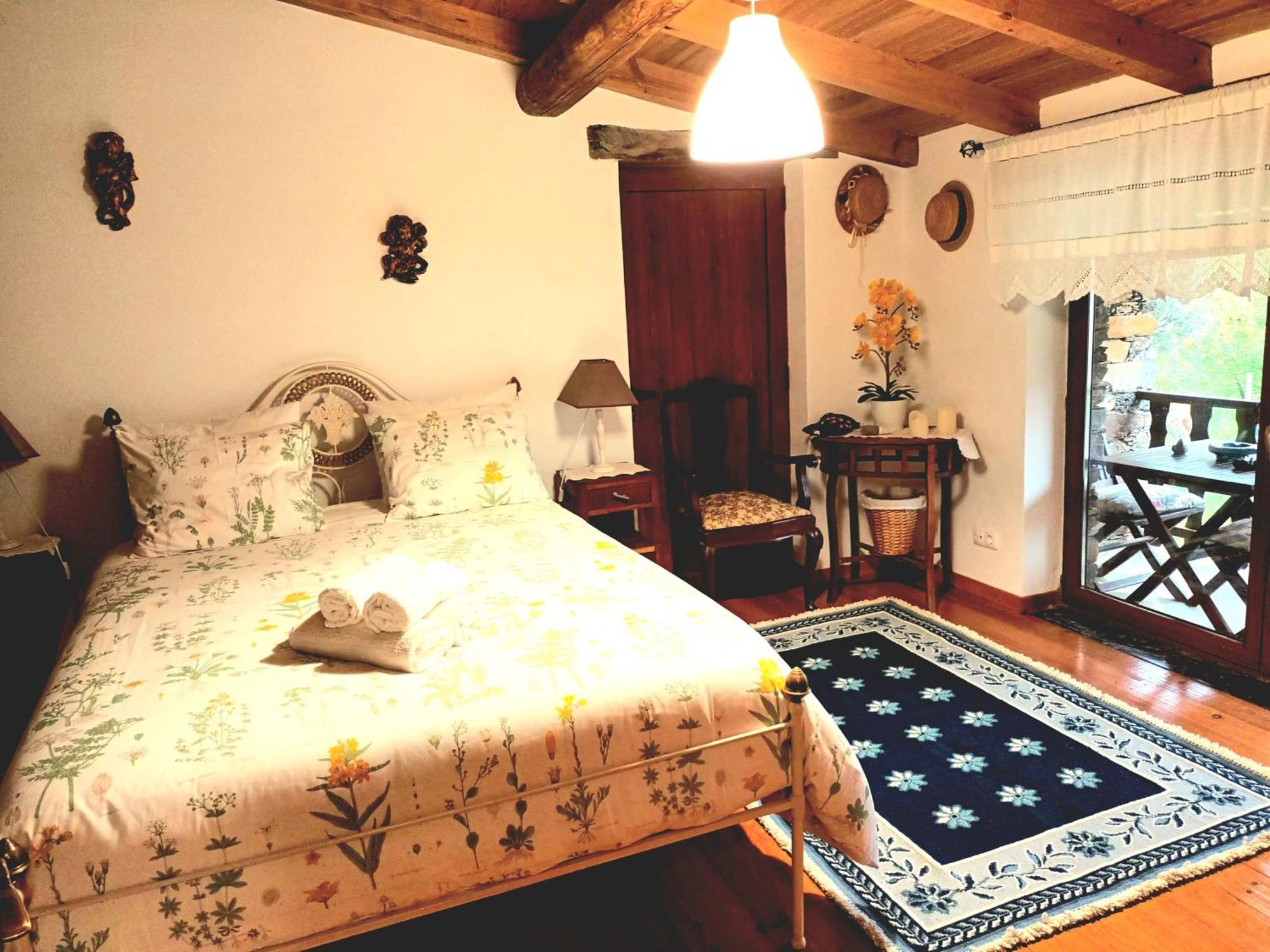 A Casa Da Natalia Guest House Cha de Alvares Екстериор снимка